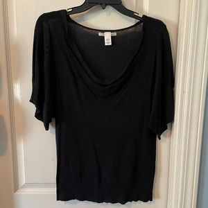 Black short sleeve shirt